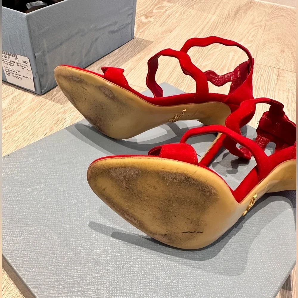 Prada Red Suede Scalloped Heels Size 36 - Picture 4 of 6
